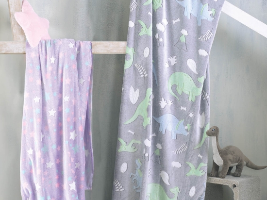Dinoland βρεφική κουβέρτα κούνιας flannel fleece που φωσφορίζει στο σκοτάδι 110x140 εκ