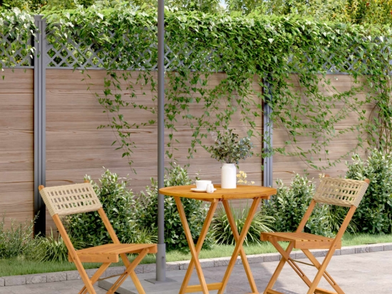 Σετ Bistro με τραπεζάκι και καρέκλες με σκελετό από μασίφ ξύλο και επένδυση από ρατάν σε μπεζ απόχρωση τριών τεμαχίων
