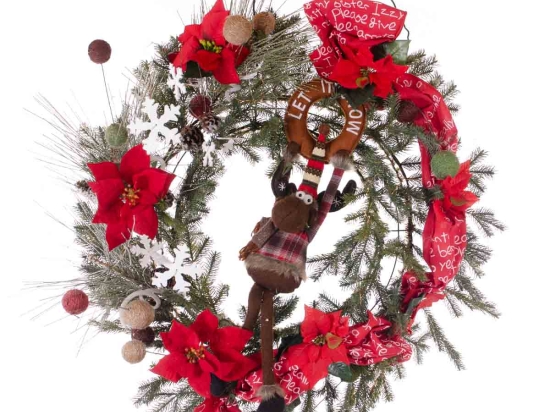 Happy Reindeer έτοιμο στολισμένο Χριστουγεννιάτιο στεφάνι full plastic με λαμπάκια 90 εκ