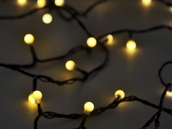 60 Led μπάλες IP44 με επεκτεινόμενο πράσινο καλώδιο και soft white φως 6μ