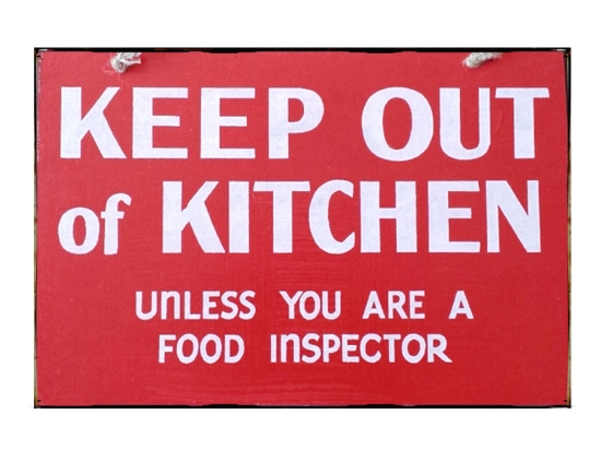 Πίνακας χειροποίητος keep out of kitchen 30x20 εκ