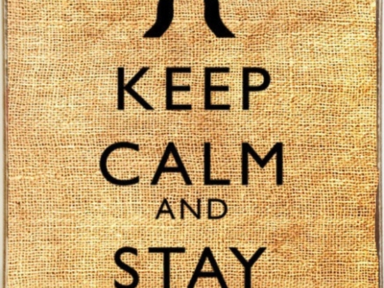 Ξύλινος ρετρό πίνακας χειροποίητος keep calm and stay classy 20x30 εκ