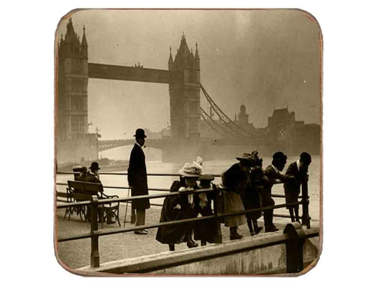 Σουβέρ ξύλινo χειροποίητo old London