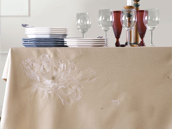 Makis Tselios Home Τραπεζομάντηλο με Κέντημα Scarlet 140x180εκ.