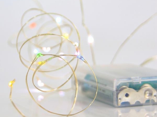 ΣΕΙΡΑ 20 MINI LED ΜΠΑΤΑΡΙΑΣ ΧΡΩΜΑΤΙΣΤΟ LED ΑΝΑ 10CM IP20 IP20 600-11714 | MAGIC CHRISTMAS