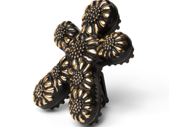 Αρωματικό Αυτοκινήτου Niki Barocco Black Amber 5,6x6,8cm Black And Gold Mr & Mrs Fragrance EVA