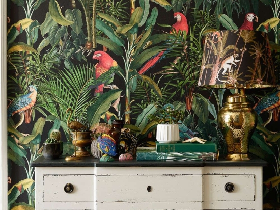 Ταπετσαρία Parrots Of Brasil Anthracite WP20522 Green-Black-Red MindTheGap 52x300cm