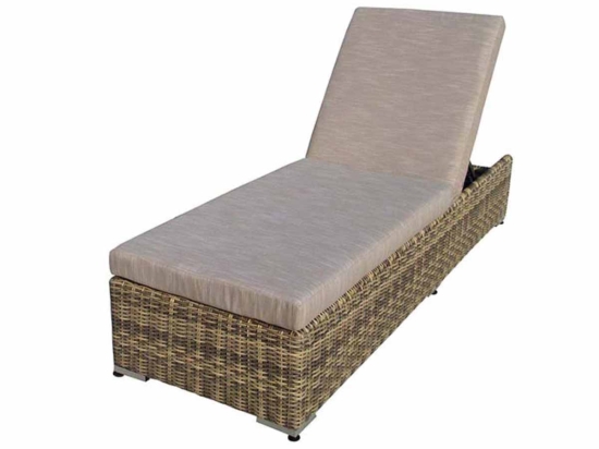 Ξαπλώστρα wicker με μπεζ μαξιλάρι 200x66x31 εκ