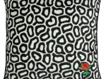 ΜΑΞΙΛΑΡΙ ARTELIBRE ΜΕ ΣΧΕΔΙΟ ΤΡΙΑΝΤΑΦΥΛΛΟ ΜΑΥΡΟ POLYESTER 43X43CM