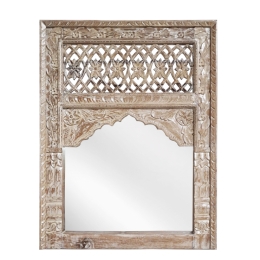 Mirroki Panels ξύλινος καθρέπτης τοίχου με σκαλιστό πλαίσιο σε απόχρωση λευκής πατίνας 90x120 εκ